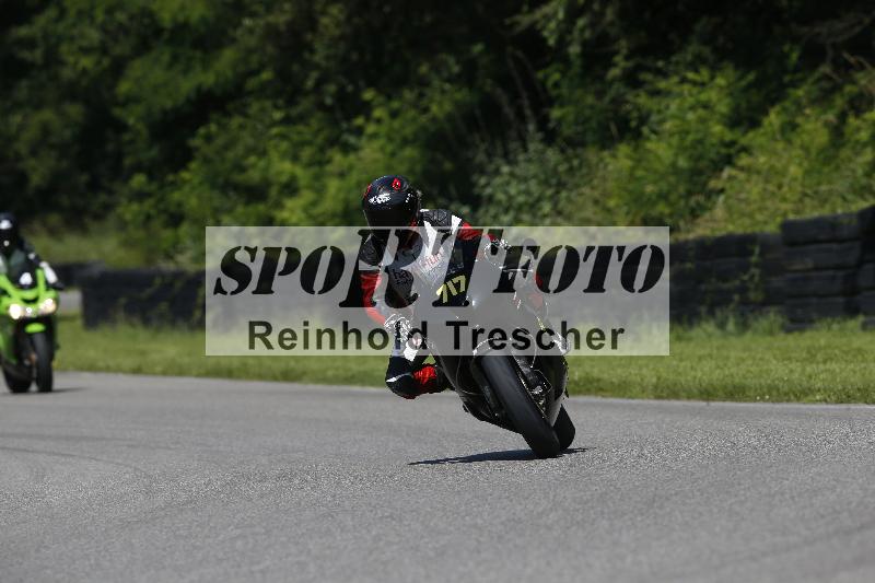 /Archiv-2024/29 12.06.2024 MOTO.CH Track Day ADR/Gruppe blau/717